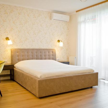 Amber Studio Oradea Apartman Kültér fotó