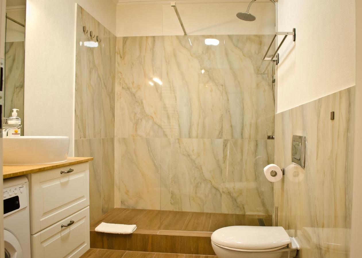 Amber Studio Oradea Apartman Kültér fotó